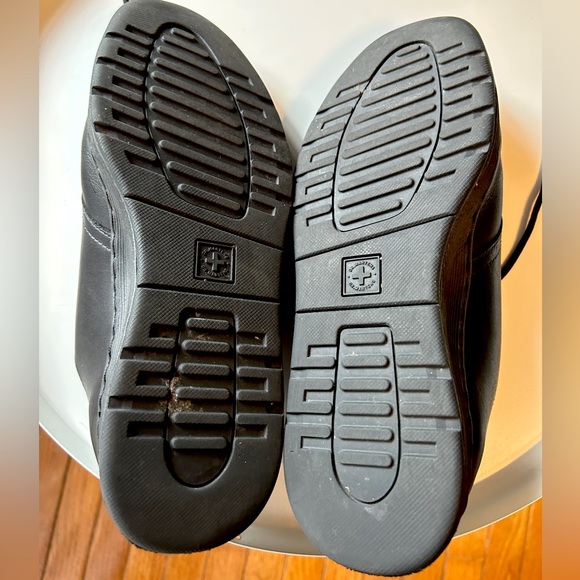 Dr. Martens Cavendish unisex 3-eye Shoe UK 7 - Picture 4 of 6